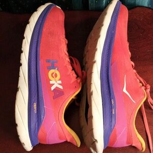 Hoka One One  Men's Red/Blue  Size 12D Profly + Mach 4 Training Sneakers